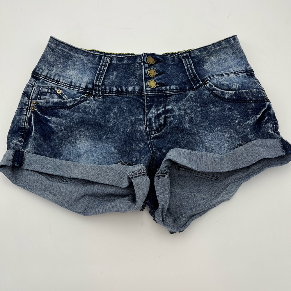 Shorts size 5
